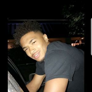 Meet your Posher, Dee